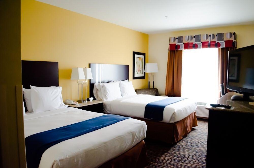 Holiday Inn Express & Suites Denver North - Thornton By Ihg Exterior foto