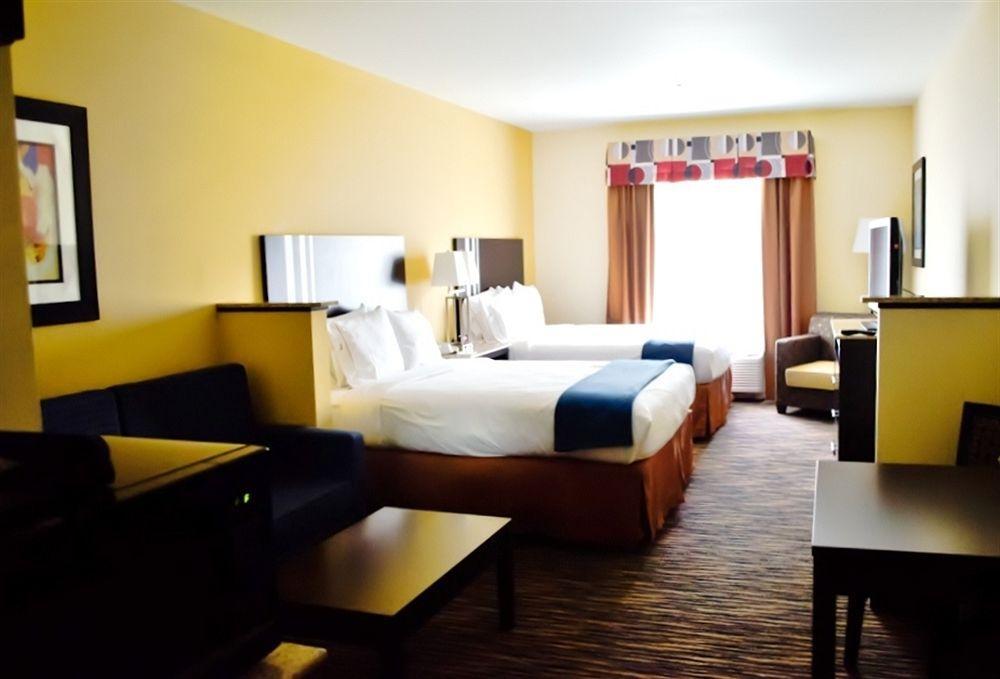 Holiday Inn Express & Suites Denver North - Thornton By Ihg Exterior foto