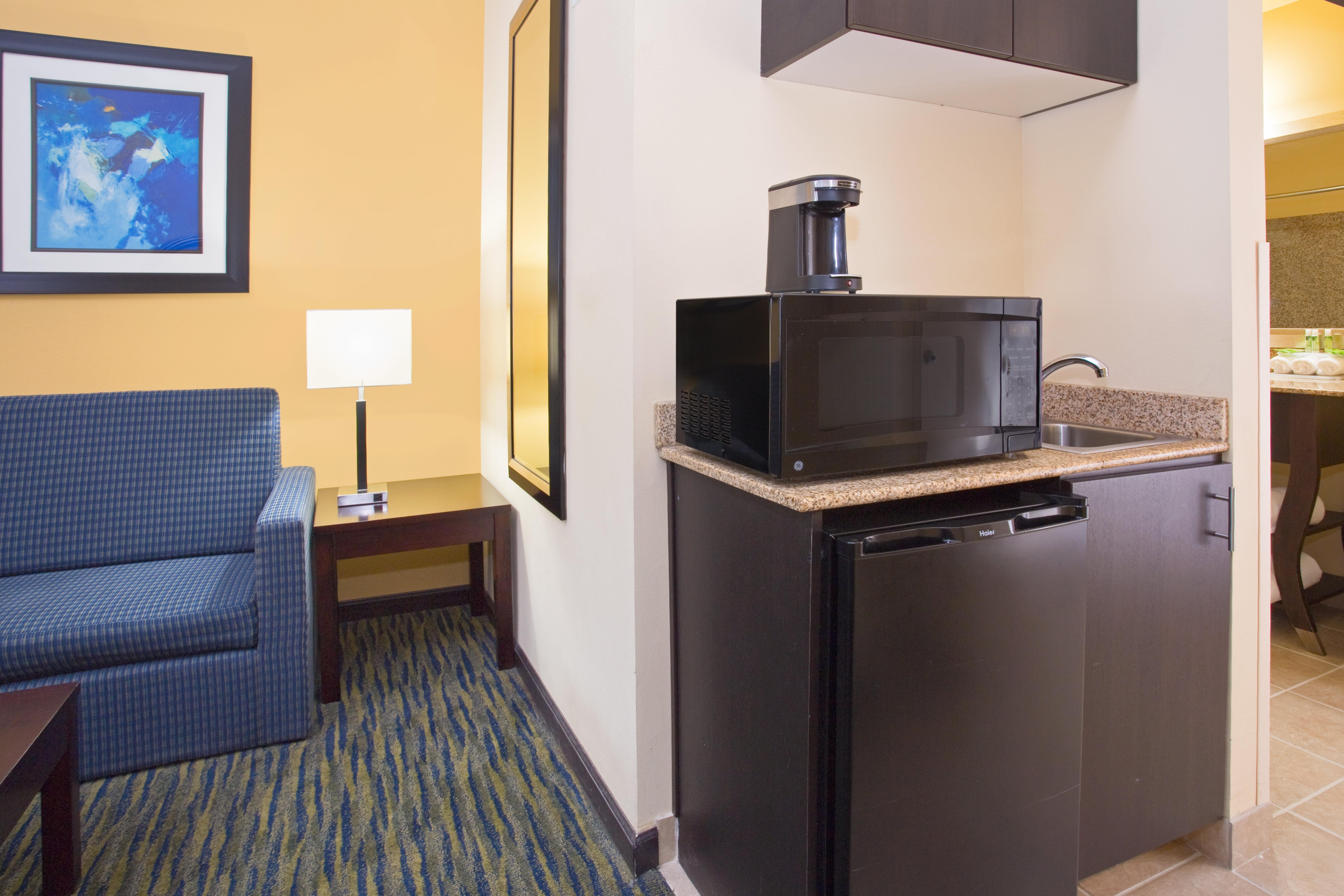 Holiday Inn Express & Suites Denver North - Thornton By Ihg Exterior foto