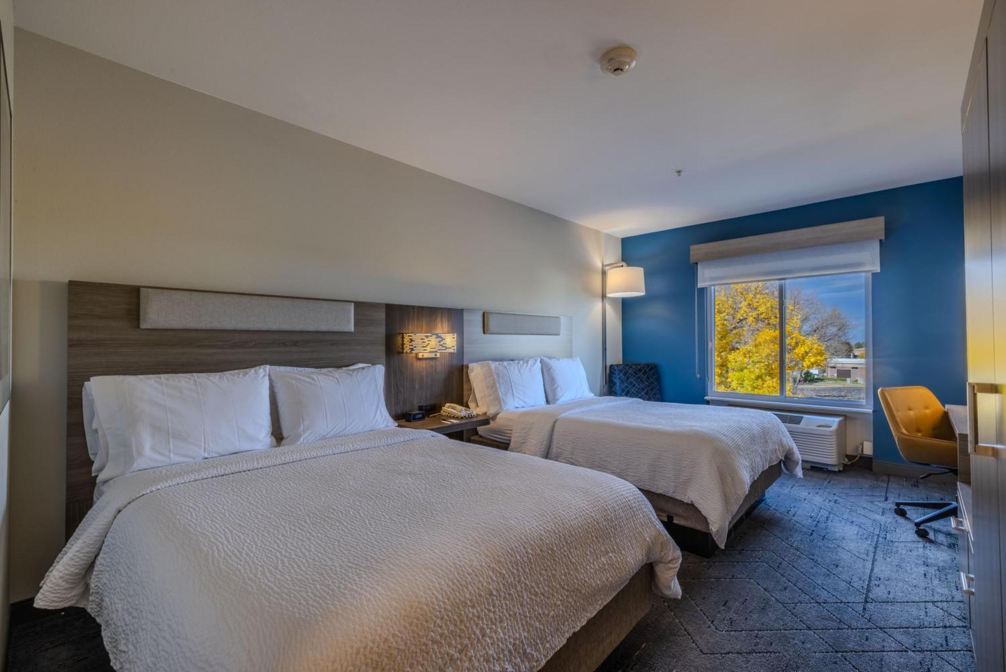 Holiday Inn Express & Suites Denver North - Thornton By Ihg Exterior foto