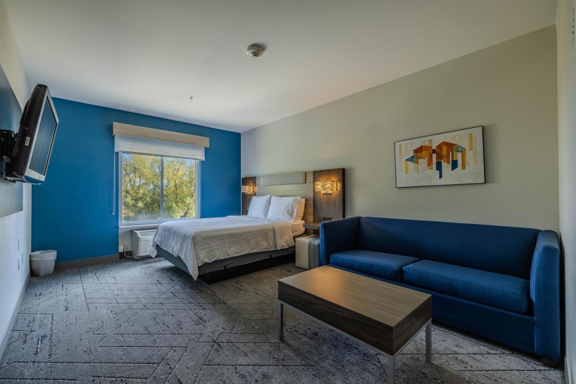 Holiday Inn Express & Suites Denver North - Thornton By Ihg Exterior foto