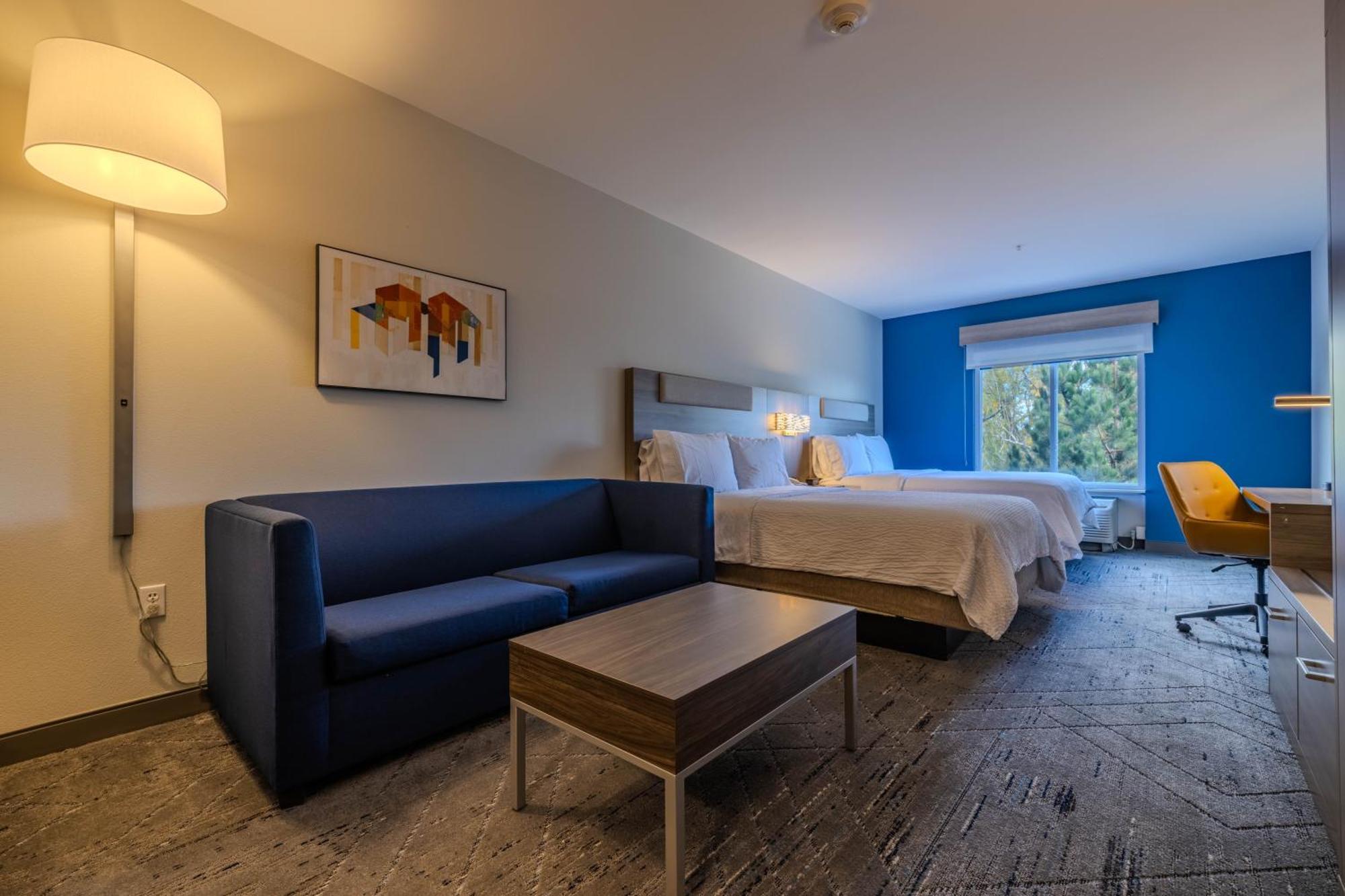 Holiday Inn Express & Suites Denver North - Thornton By Ihg Exterior foto